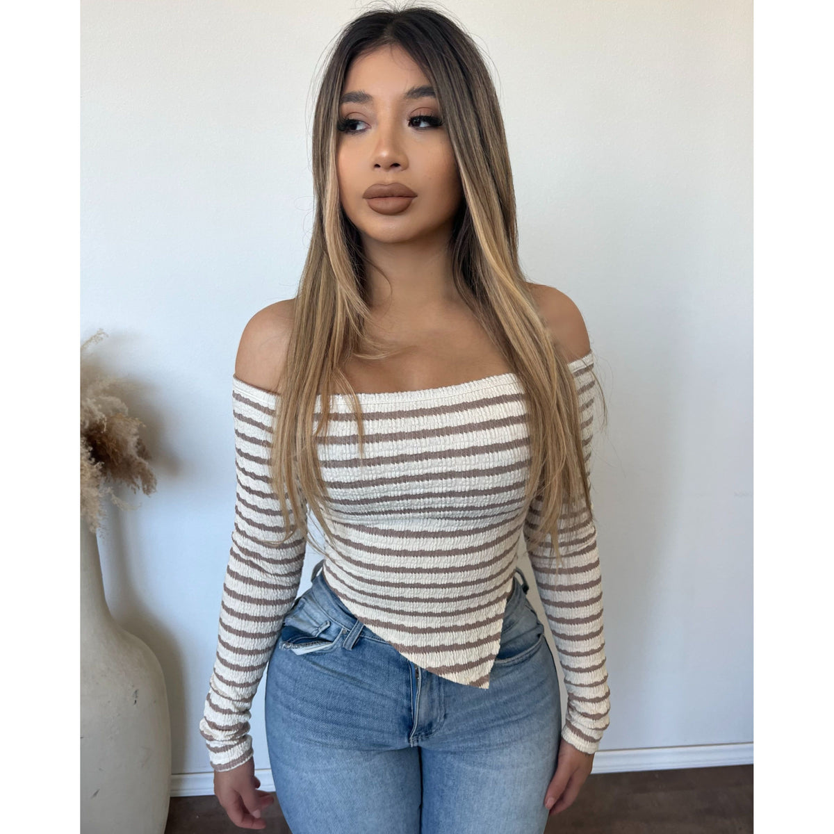 Denise Off shoulder Top (White/Tan)