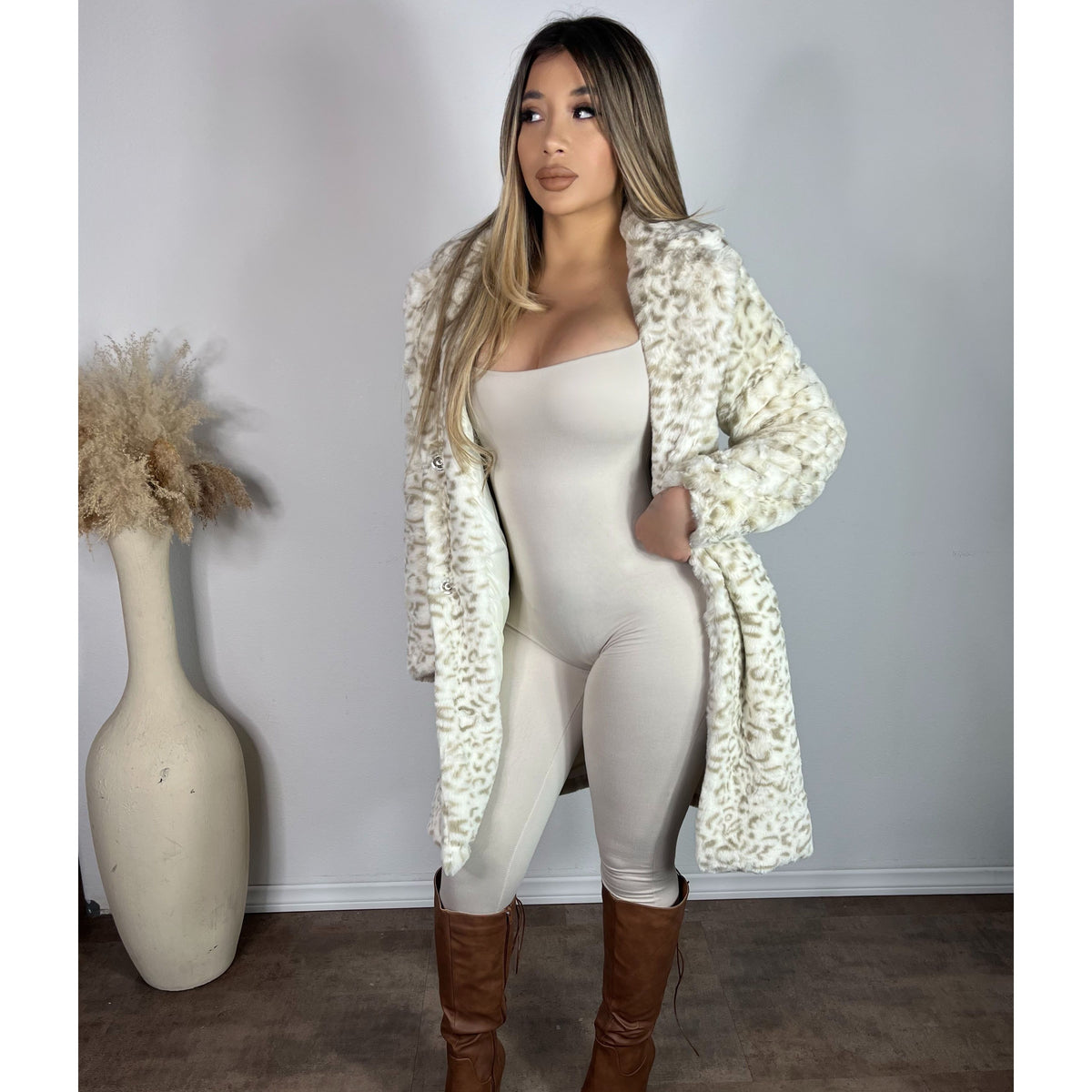 Selena Leopard Coat (White/Leopard)